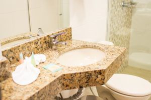 Hotel Don Tani Room Bathroom
